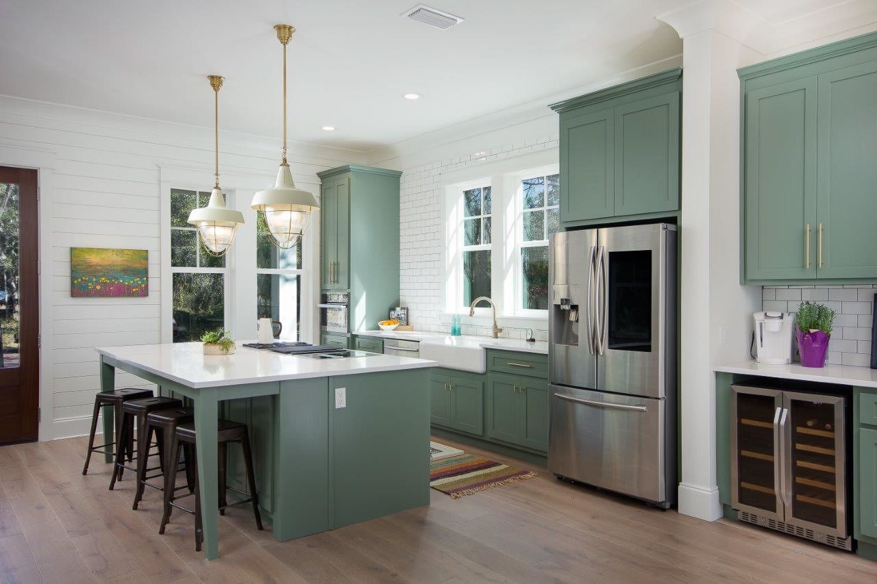 Top Reasons to Install Cabinets During Kitchen Renovations